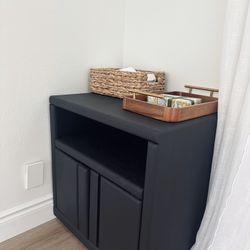Solid Wood End Table Night Stand Storage Cabinet
