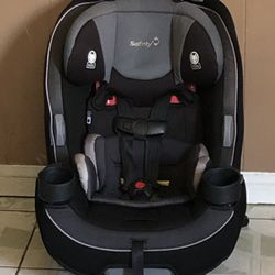 PRACTICALLY NEW SAFETY 1ST CONVERTIBLE CAR SEAT!!!!
