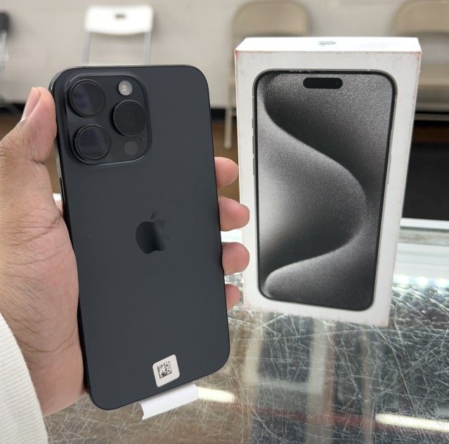 iPhone 15 Pro Max Unlocked 