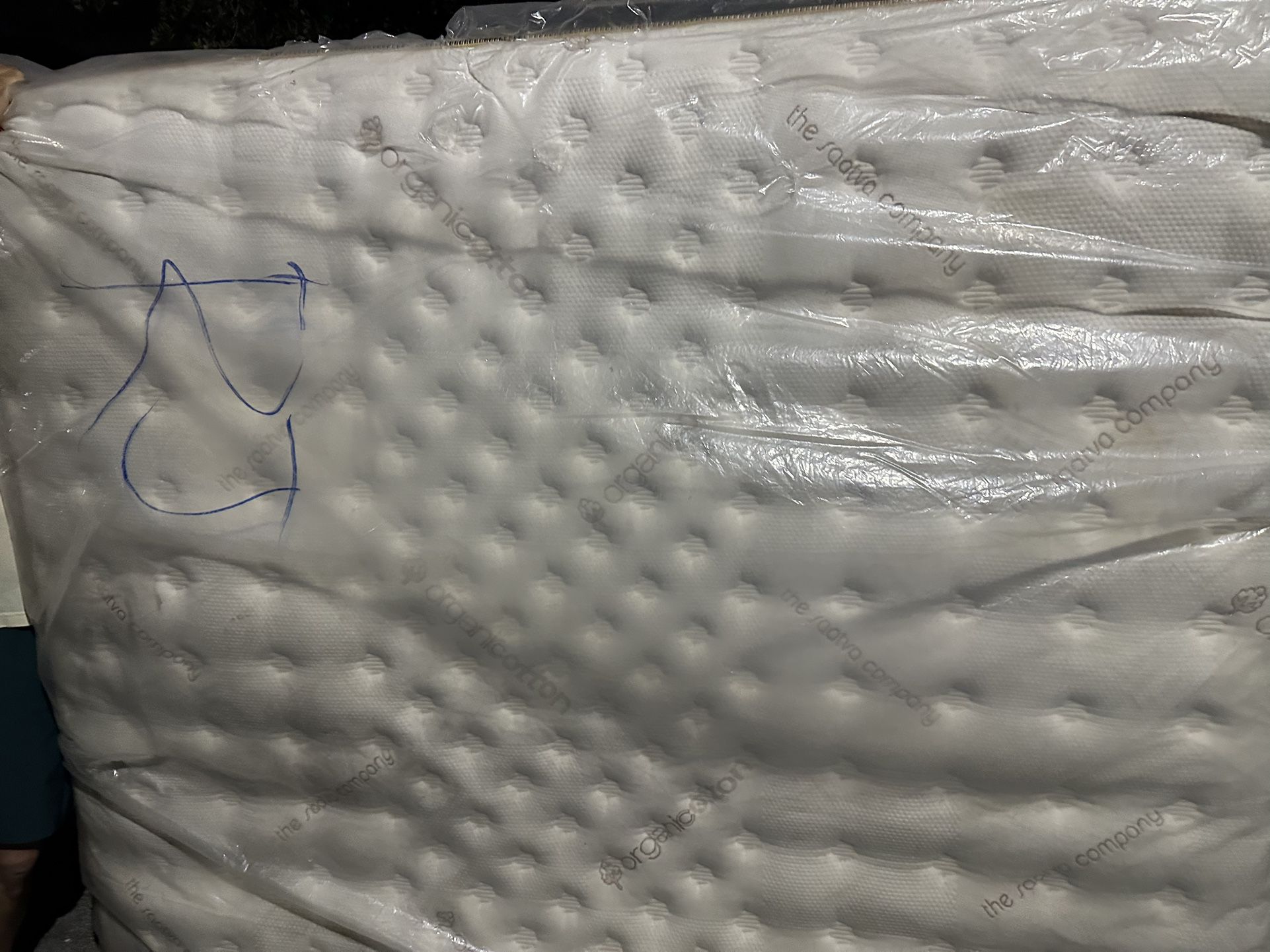 King Queen Size Tempurpedic ProAdapt, ProBreeze, LuxeBreeze Mattress Pro Breeze /Luxe Adapt /Pro Adapt /Adapt /cloud /Tempur pedic contour Supreme