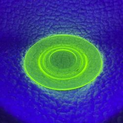 6” Yellow Vaseline Uranium Glass Plate