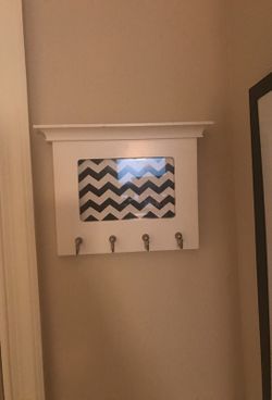Picture frame key holder