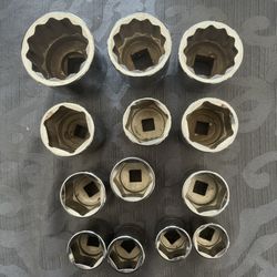 SNAP ON SAE Socket kit (3ea 12pt, 9ea 6pt) Valued $900 