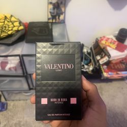 Valentino Born In Roma intense 