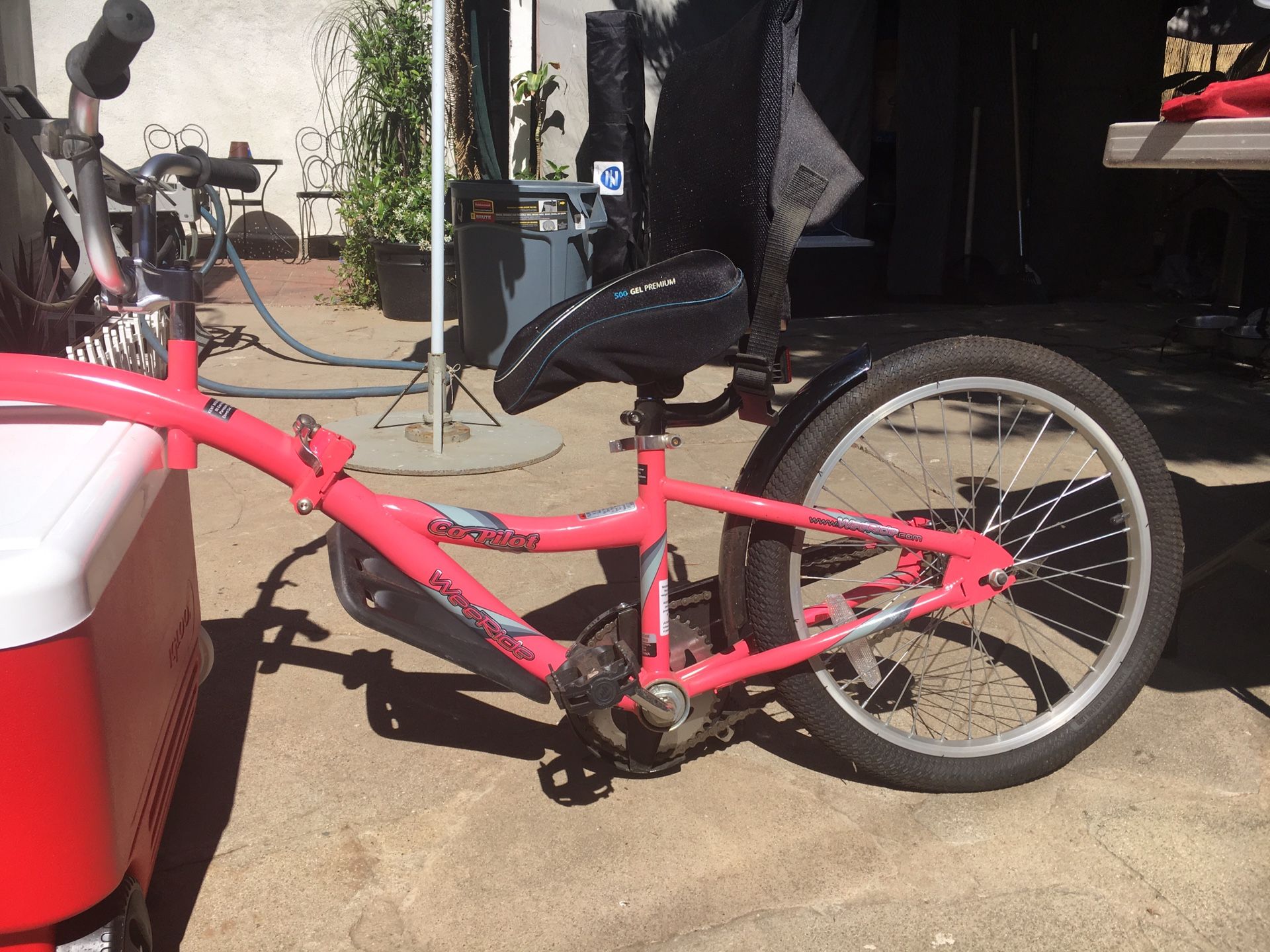 Bike trailer co-pilot