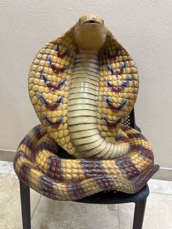 Large Cobra Snake Statue