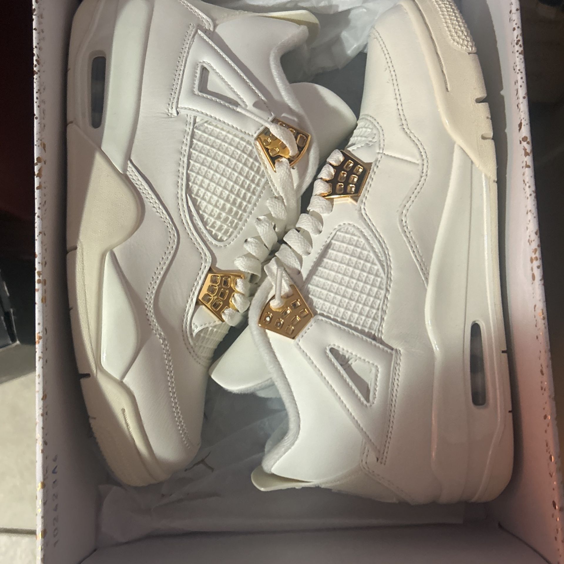 Jordan 4 Metallic Gold