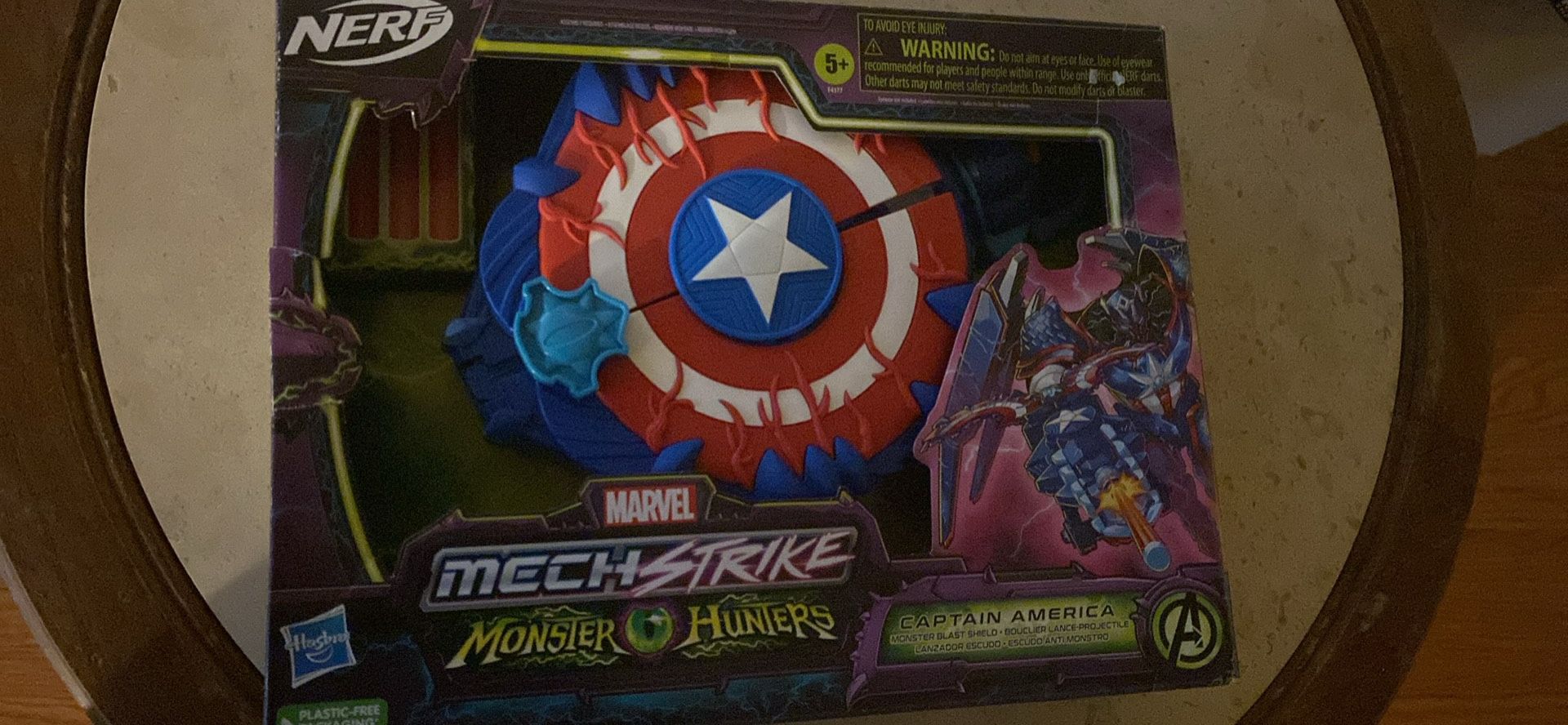 Marvel Avengers Mech Strike Monster NERF Captain America Monster Blast Shield Roleplay Toy with 3 NERF Darts,