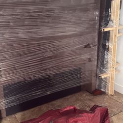 Mint Condition Tufted Velvet Queen Bed Frame – Elegant & Like New!