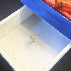 Men’s 0.25-carat diamond 14K looks delicate yet refined, 14K