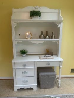 Lane - White cottage -style desk with hutch/bookshelf
