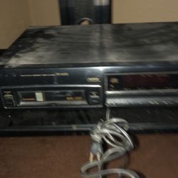 Old 6 Track Cd Player
