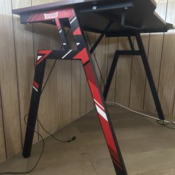 DESINO Gaming Desk 