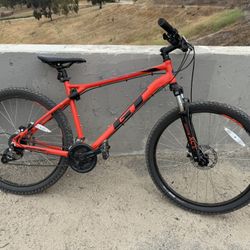 GT Mountain Bike 