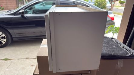 Over head kitchen cabinet