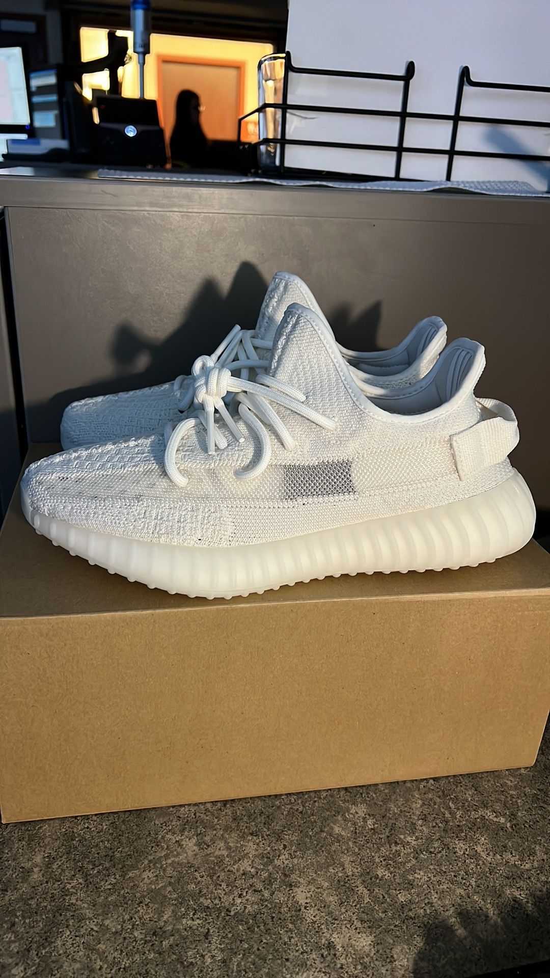 NWT Yeezy Boost 350 V2 “Bone” size 7.5