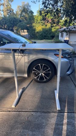 Electric stand up desk $75