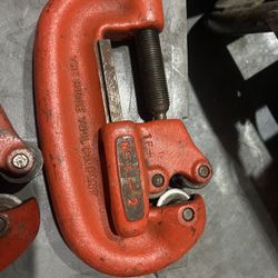 RIDGID 32820 Model 2-A Heavy-Duty Steel Pipe Cutter