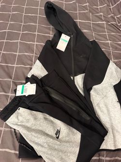 Nike tech fleece FOR SALE – XL