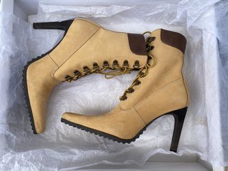 Steve Madden Manhattan Leather Heeled Boots (size 6)