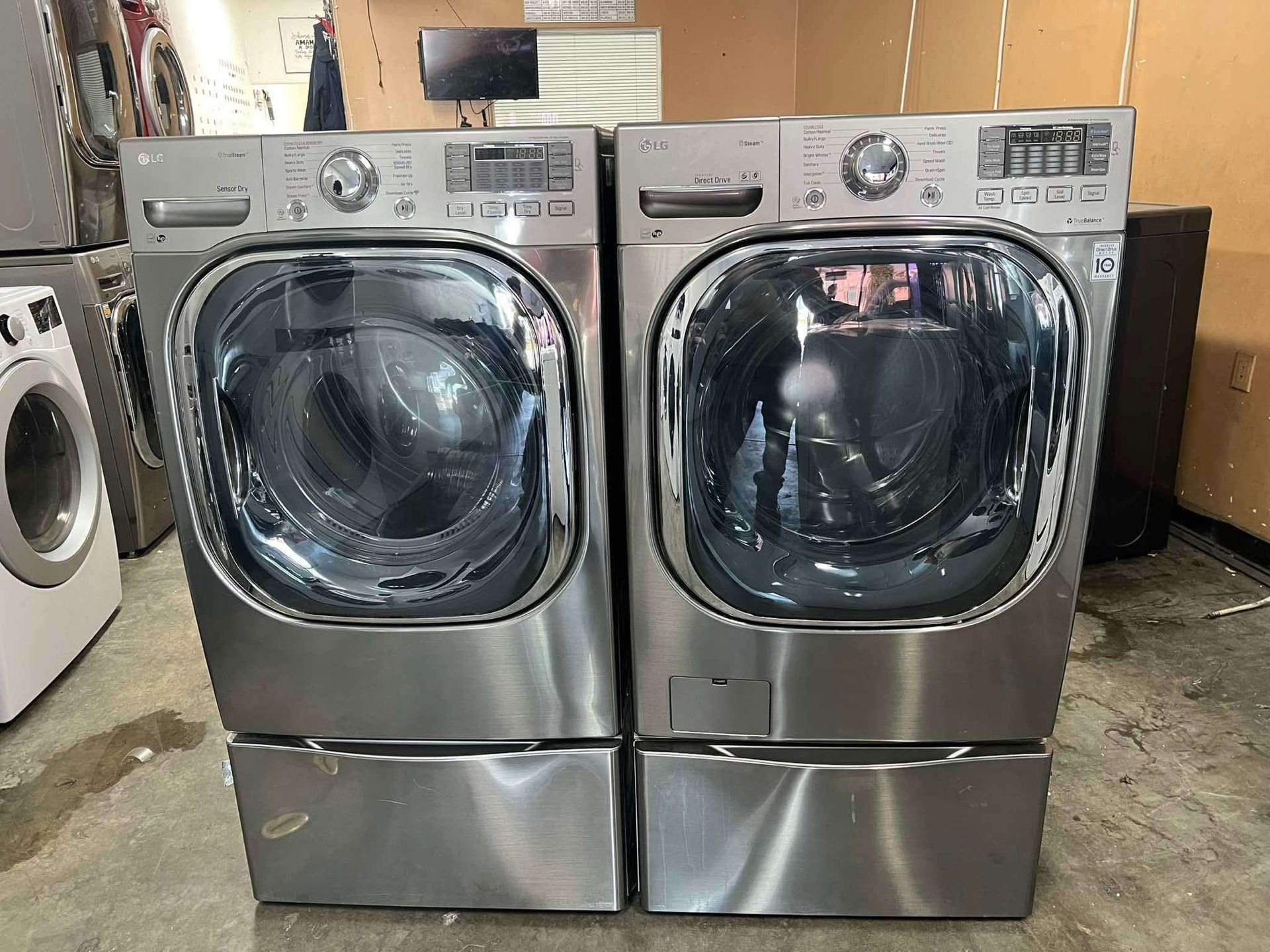 Washer And Dryer LG 