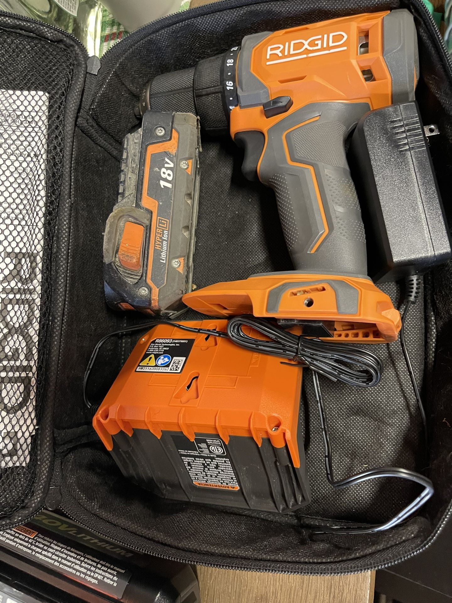 Rigid 18V Cordless 1/2 in. Drill/Driver Kit with 2.0 Ah Battery and Charger