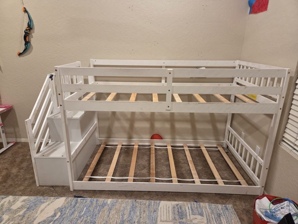 Bunk Bed With Storage Shelf