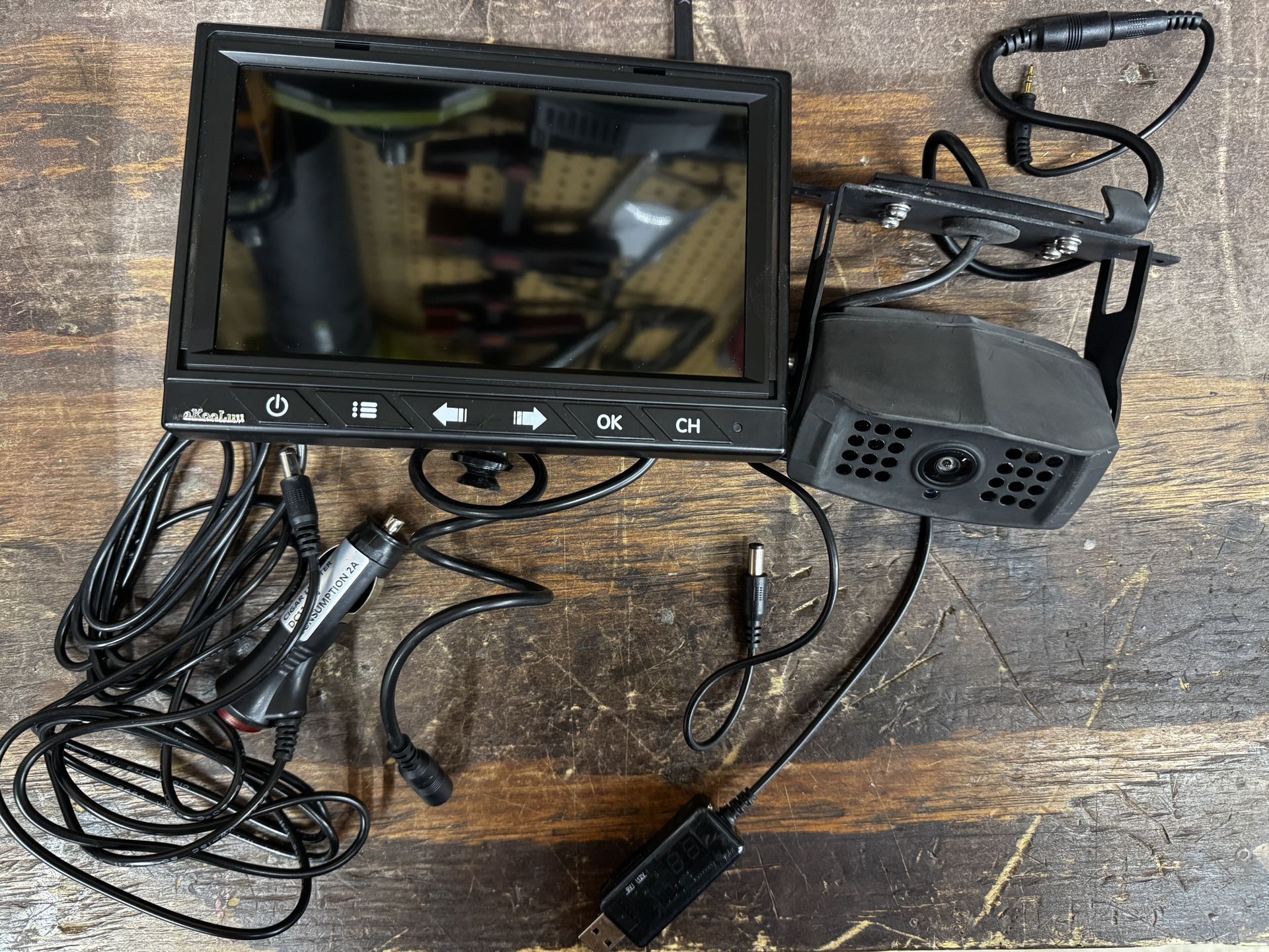 Wireless Backup Camera for RV with Furrion power adapter and plate
