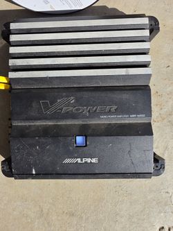 Alpine Amplifier MRP-M450 with speaker wire