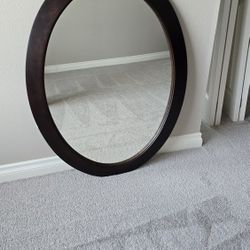 Macys oval Mirror With Frame size 30x40 like new