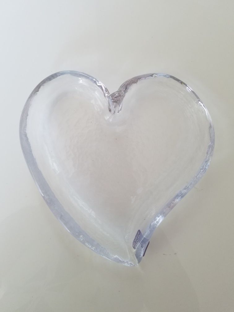 Simon Pearce Artist Handbkown Glass Art Heart Dish