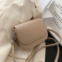 Yogodlns Trendy Saddle Shoulder Bag Women PU Leather Crossbody Bag Simple Solid Color Flap Messenger Bag Designer Handbags Pouch