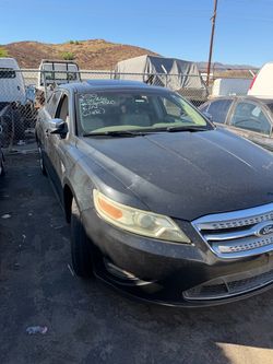 2011 Ford Taurus
