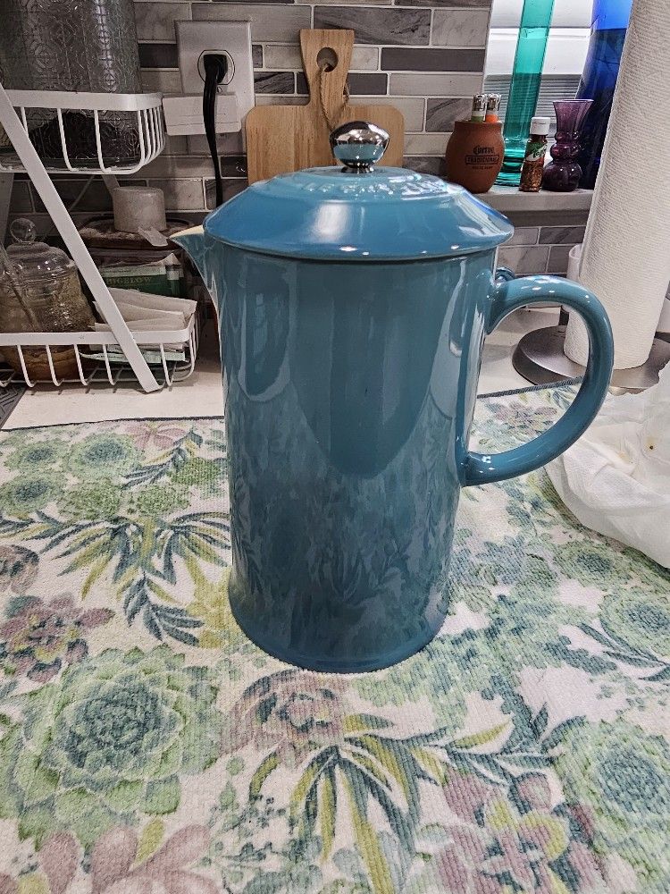 Le Creuset Coffee Press
