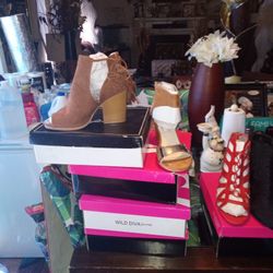 New Open Toe Heels In Different Varieties 