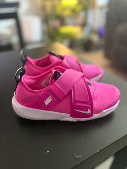 Girl Nike shoes size. 1.5y