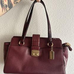 New Coach Leather Purse 