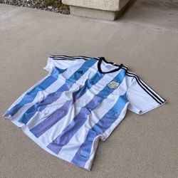 Adidas Argentina 2014 World Cup home jersey Sun Faded Size Large