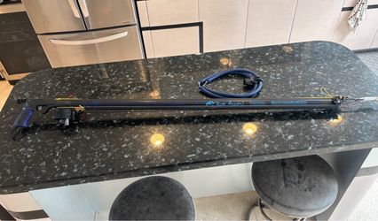 Rob Allen Tuna Roller, Reel, Drop Barb Shaft, and Traditional Two Band Muzzle