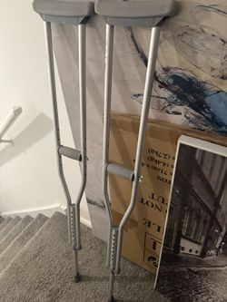 Crutches 