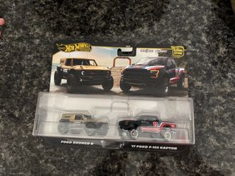 Hot Wheels Premium Ford Bronco R & F-150 Raptor 2-Pack