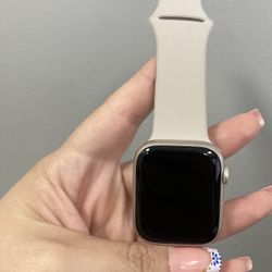 Apple Watch SE 1st Gen 40mm