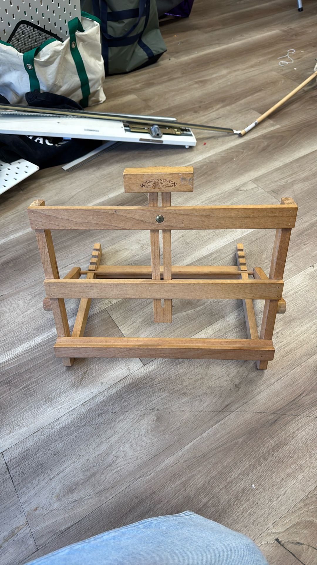 Winsome & Newton Tabletop Easel