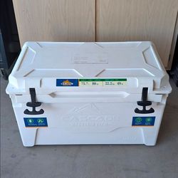 Cascade Mountain Tech Super Cooler Rotomolded 80 Qt Ice Chest