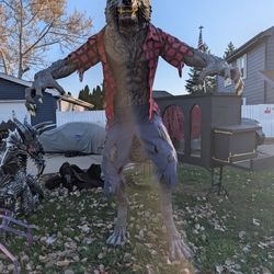 Halloween Animitronic Wolf Decoration