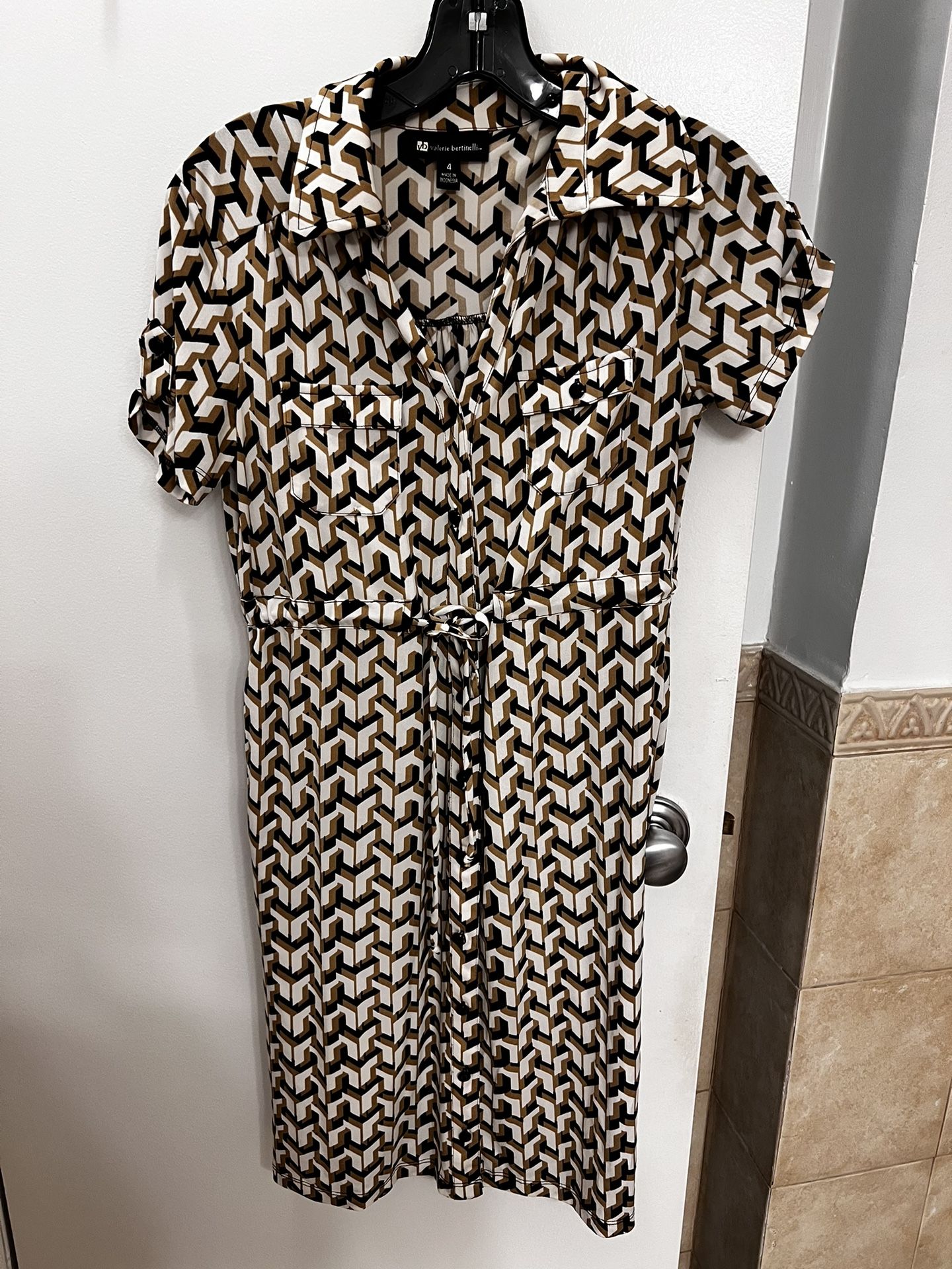 Valarie Bertonelli dress