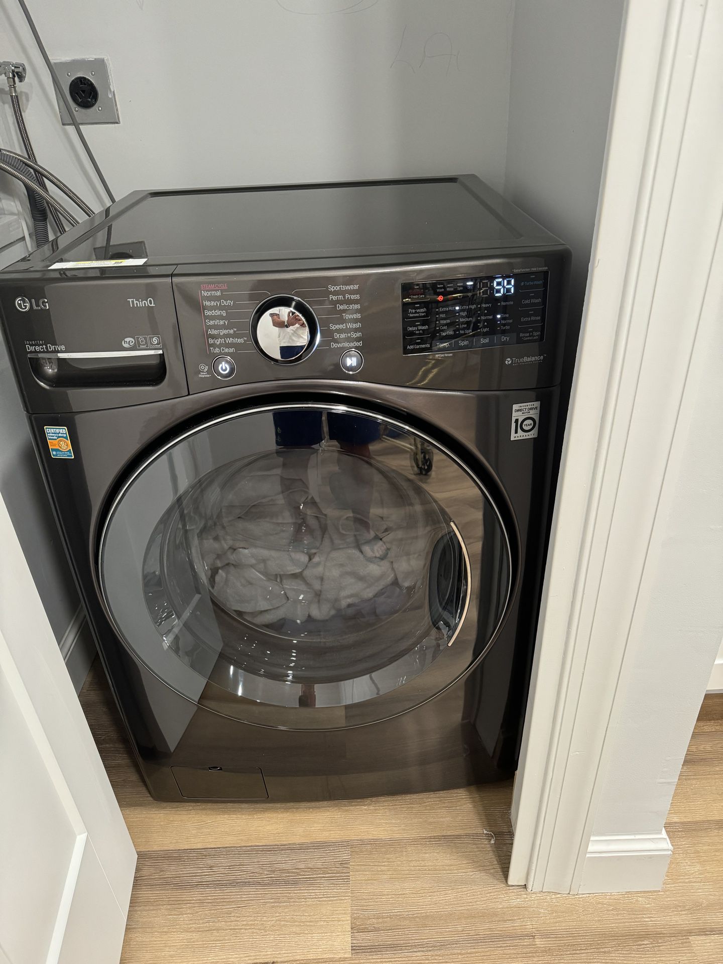 LG All In One Washer dryer. Latest Tech!