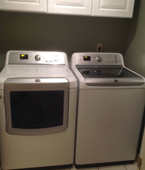 2015 Maytag Bravos XL Washer/Dryer Set Excellent Condition for Sale