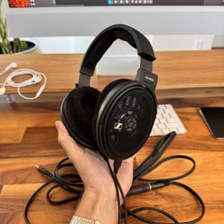 Sennheiser HD660S HiRes Audiophile Headphones