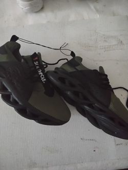 New South Pole men's shoes Size 10